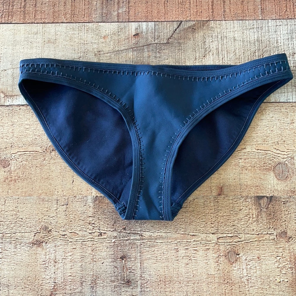 Triangl Stitch Bikini Bottom